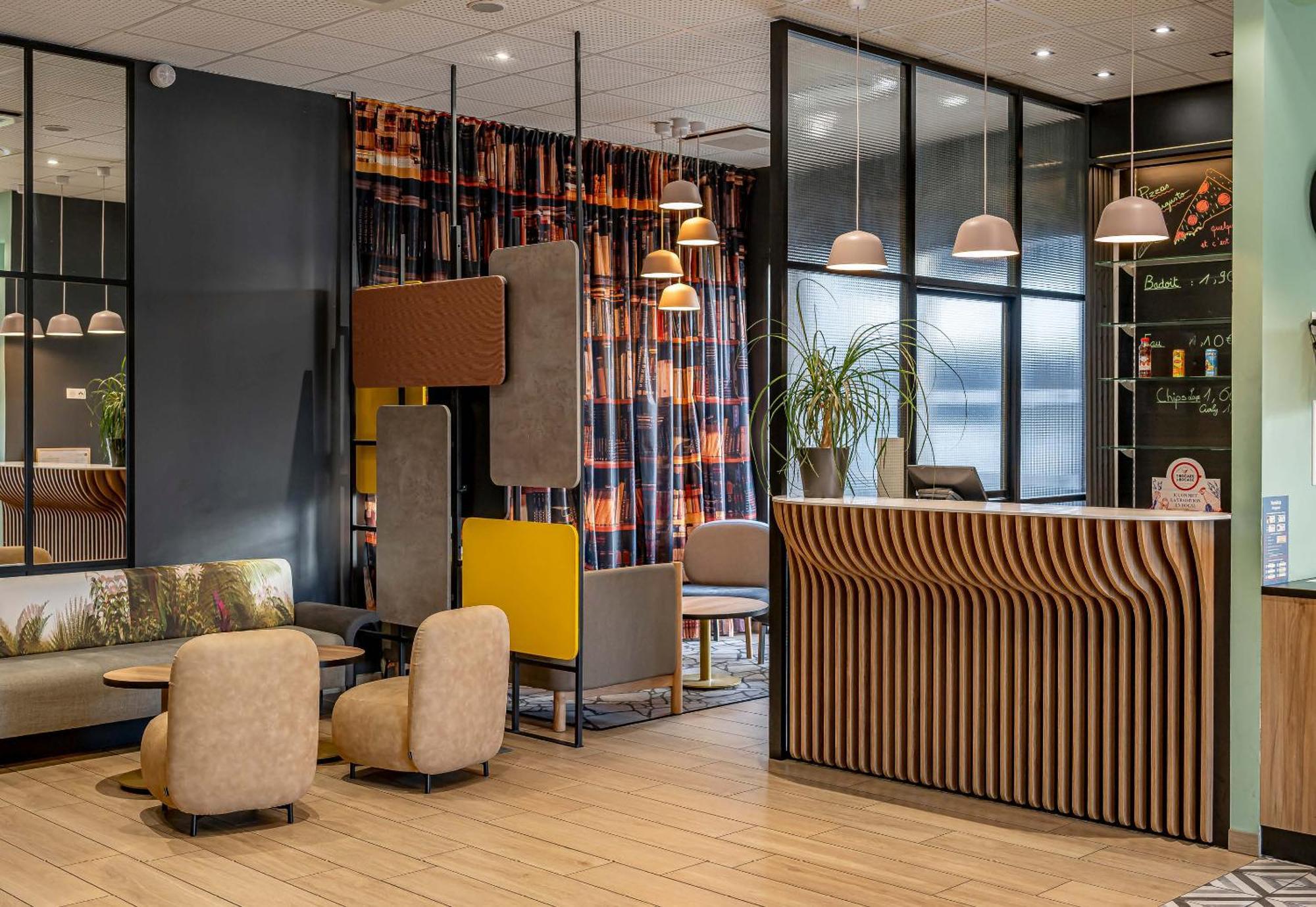 B&B Hotel Bordeaux Bassins A Flot Exteriör bild