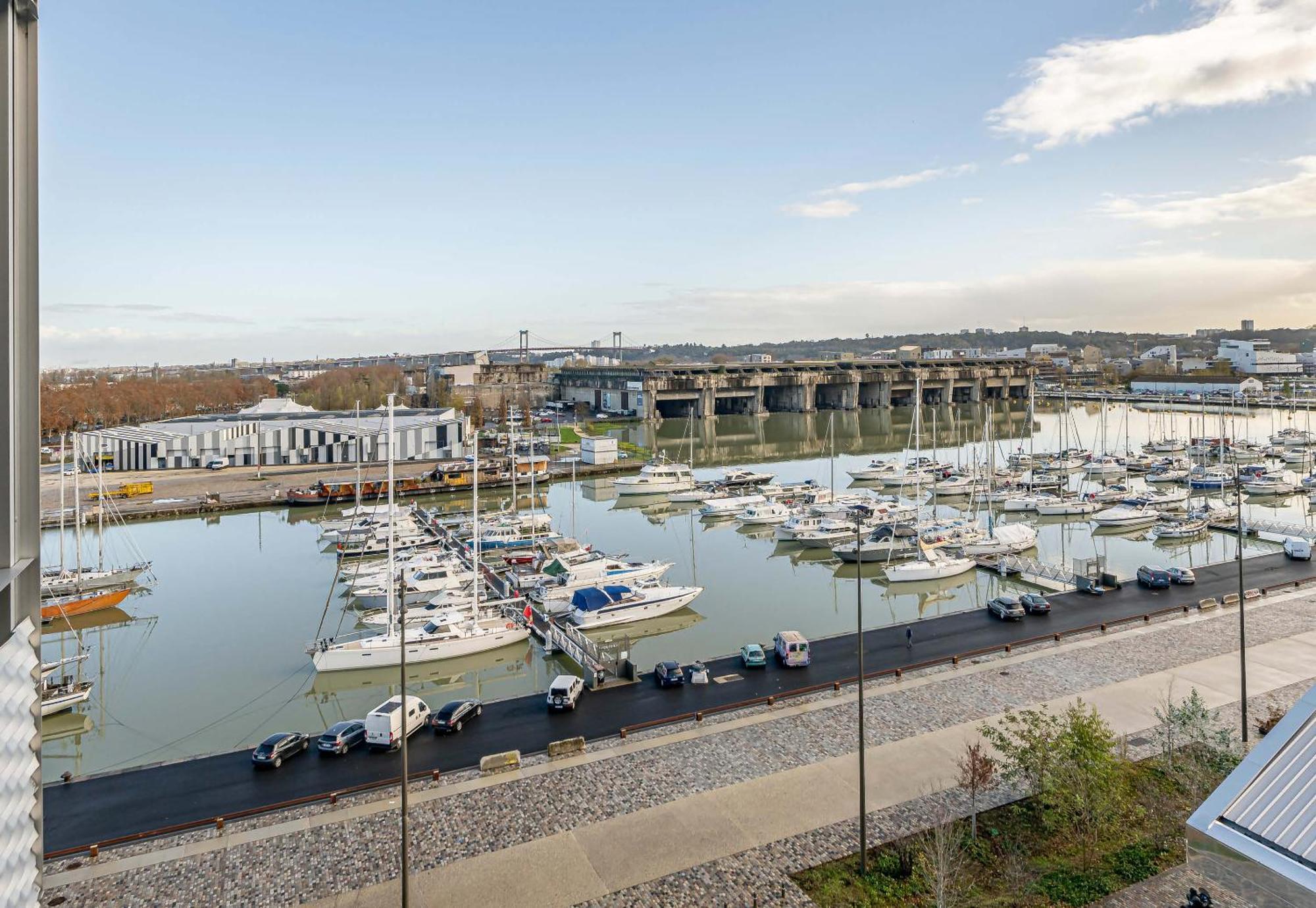 B&B Hotel Bordeaux Bassins A Flot Exteriör bild